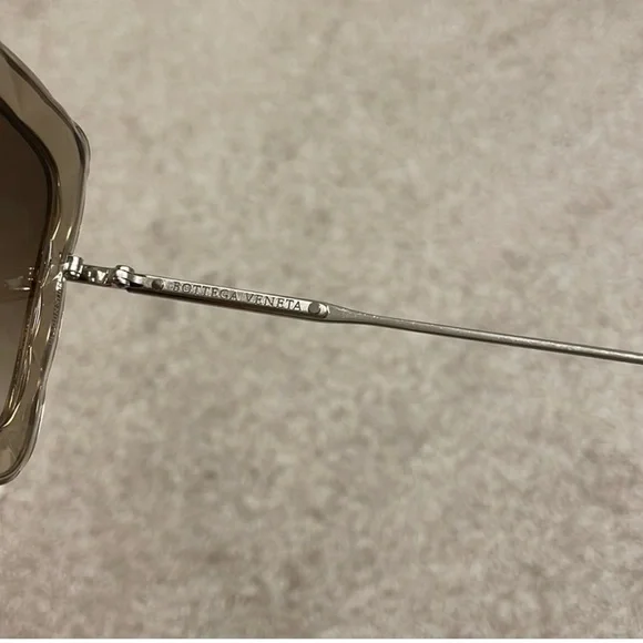 BRAND NEW🆕 💯Authentic- Bottega Veneta Oversized Squared Sunglasses - Picture 9 of 10